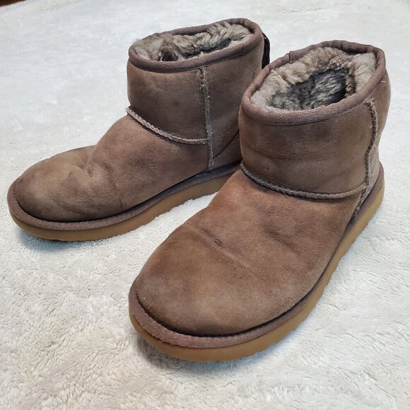 Ugg Classic Chocolate‎ Brown Suede Lined Mini Short Bootie Boots Shoes Women 6 - Picture 3 of 12